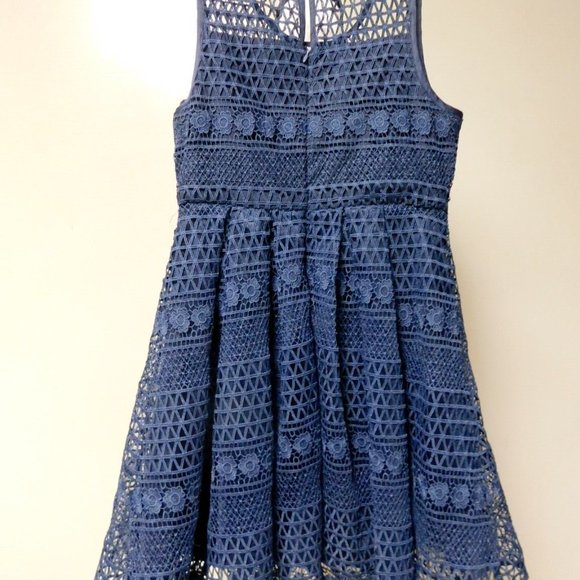 Bardot Junior Lace Eyelet Dress Kids Girls Size 14 Navy Sleeveless - Picture 3 of 7